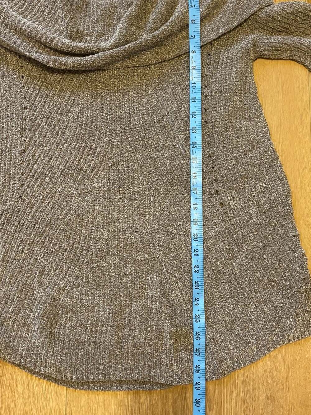 Anthropologie Moth Lucerne Off Shoulder Chenille Gray Sweater XL - Picture 7 of 7